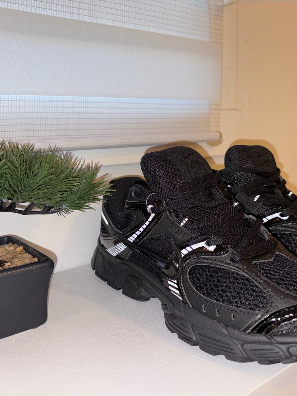 Nike Kids Black Reflective Mesh Sneakers V5 RNR - Picture 9 of 11